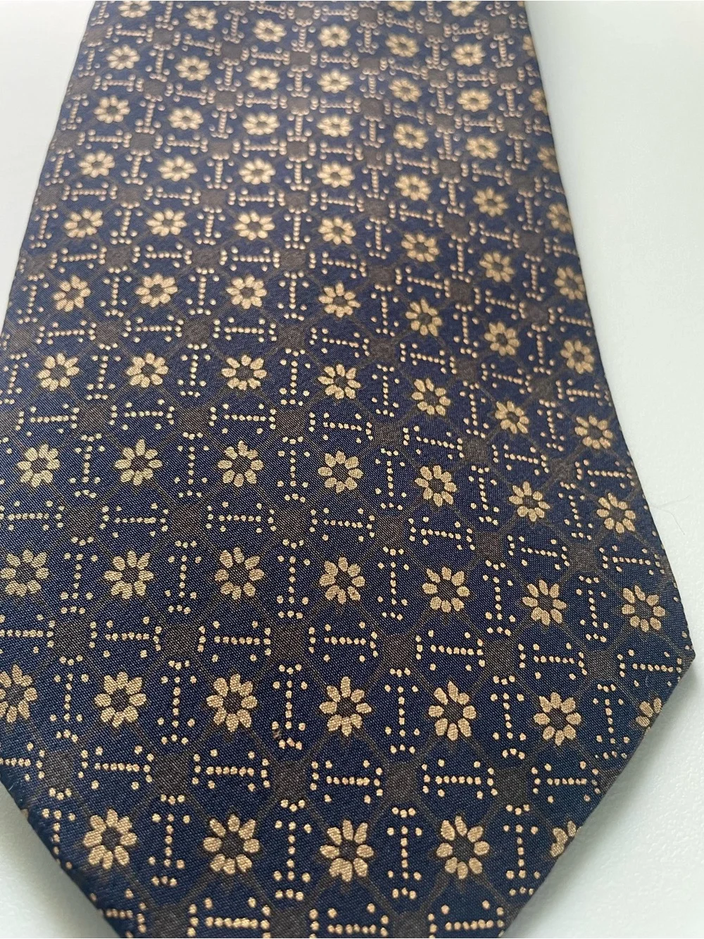 Vintage Geoffrey Beene Necktie 100% Silk USA NAVY gold Brown Floral Geometric
